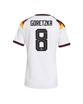 Billige Fotballdrakt Tyskland Leon Goretzka #8 Replika Hjemmedrakt Dame VM 2026 Kortermet Billige Fotballdrakt Tyskland Leon Goretzka #8 Replika Hjemmedrakt Dame VM 2026 Kortermet